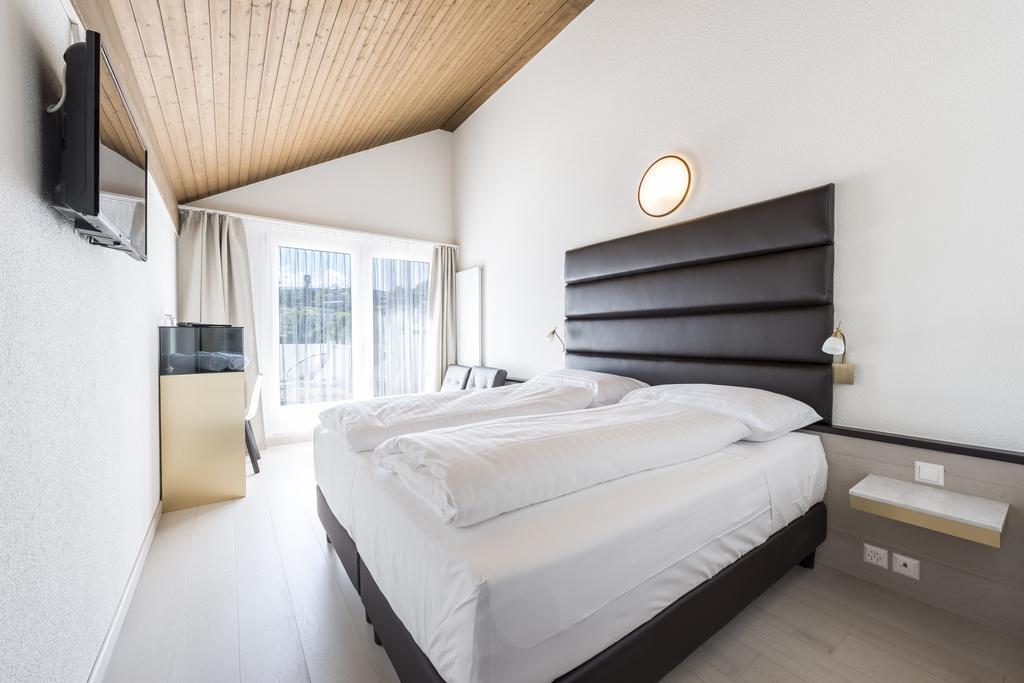Boutique Hotel Riviera Spiez Szoba fotó