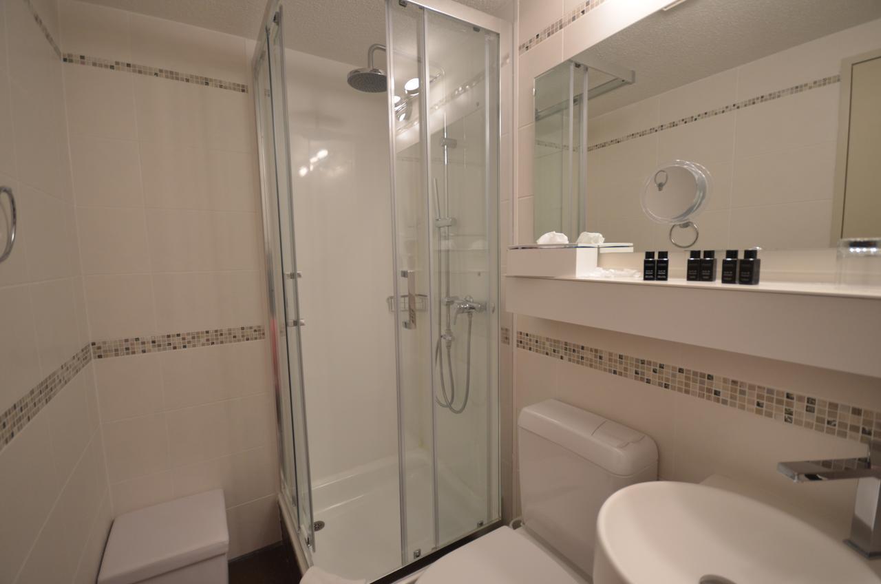 Boutique Hotel Riviera Spiez Szoba fotó